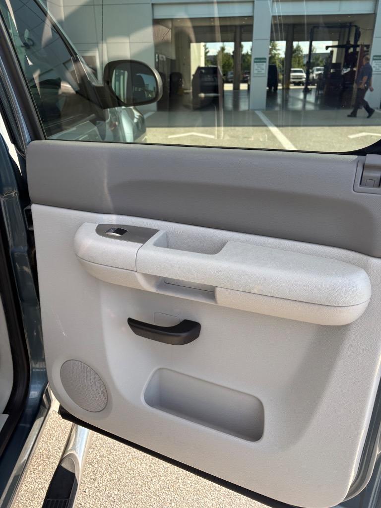 2012 Chevrolet Silverado - $17,500