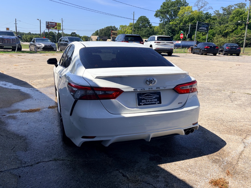 2018 Toyota Camry - $14,900
