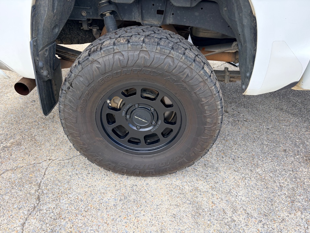 2021 Toyota Tundra - $37,900