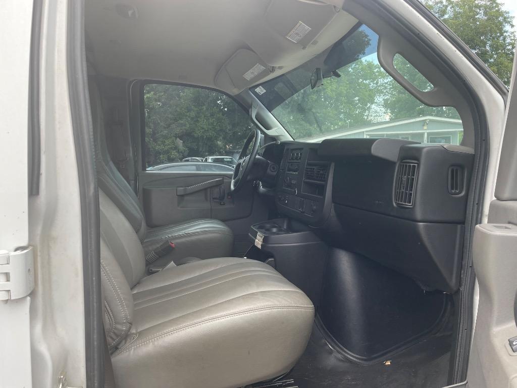 2017 Chevrolet Express - $8,900