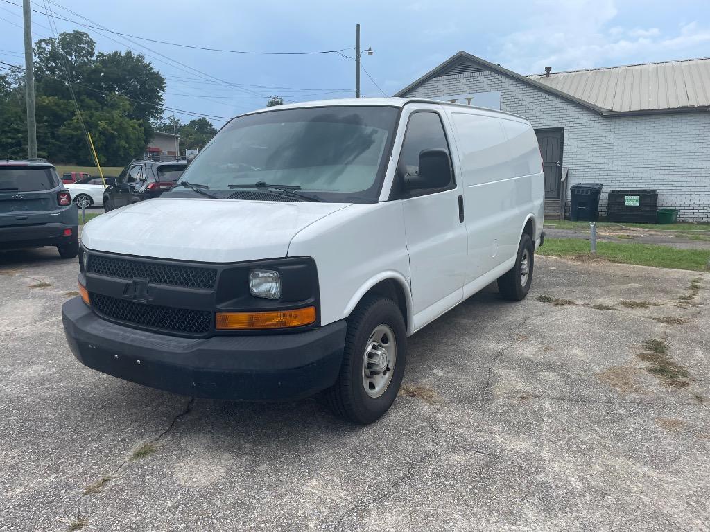 2017 Chevrolet Express - $8,900