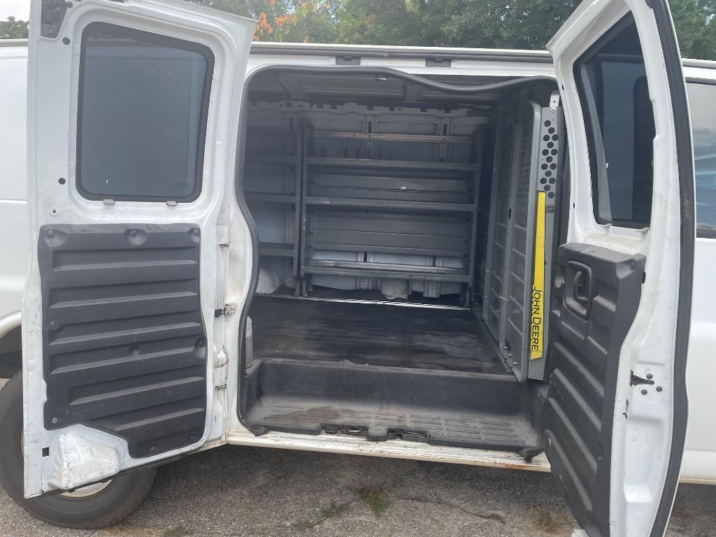 2017 Chevrolet Express - $8,900