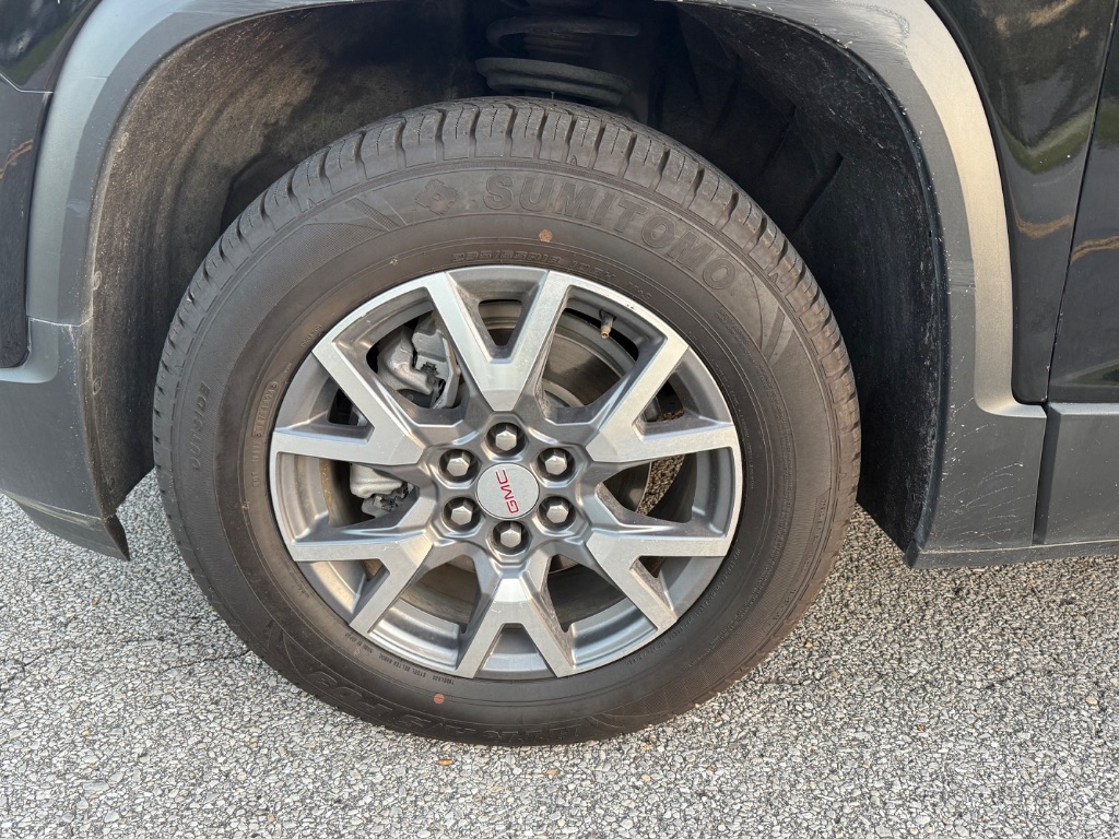2023 GMC Acadia SLT photo