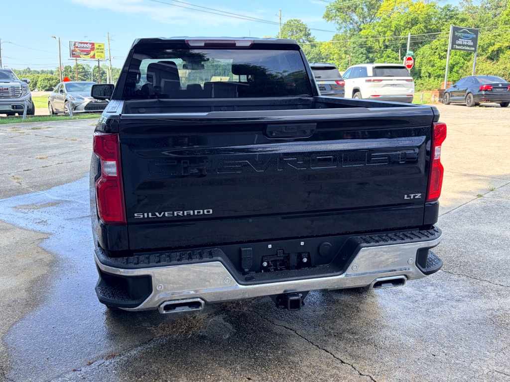2023 Chevrolet Silverado - $44,900