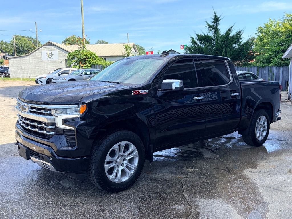 2023 Chevrolet Silverado - $44,900