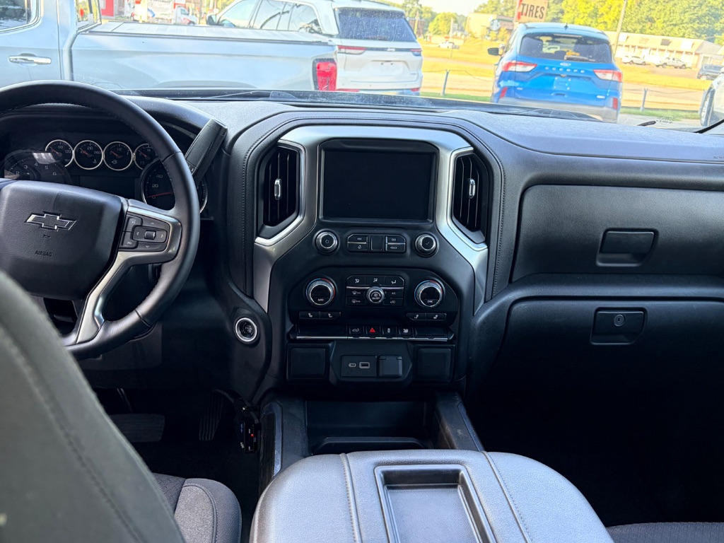 2022 Chevrolet Silverado Ltd - $30,900