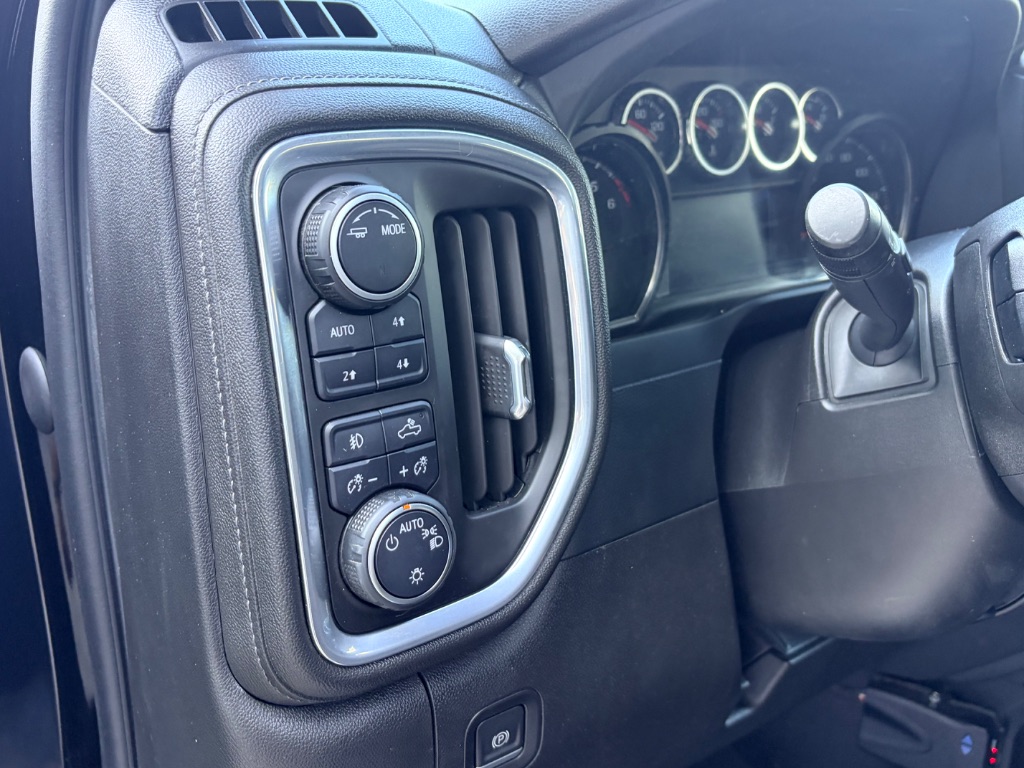 2022 Chevrolet Silverado Ltd - $30,900