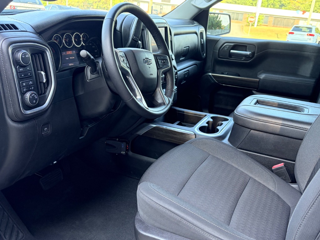 2022 Chevrolet Silverado Ltd - $30,900