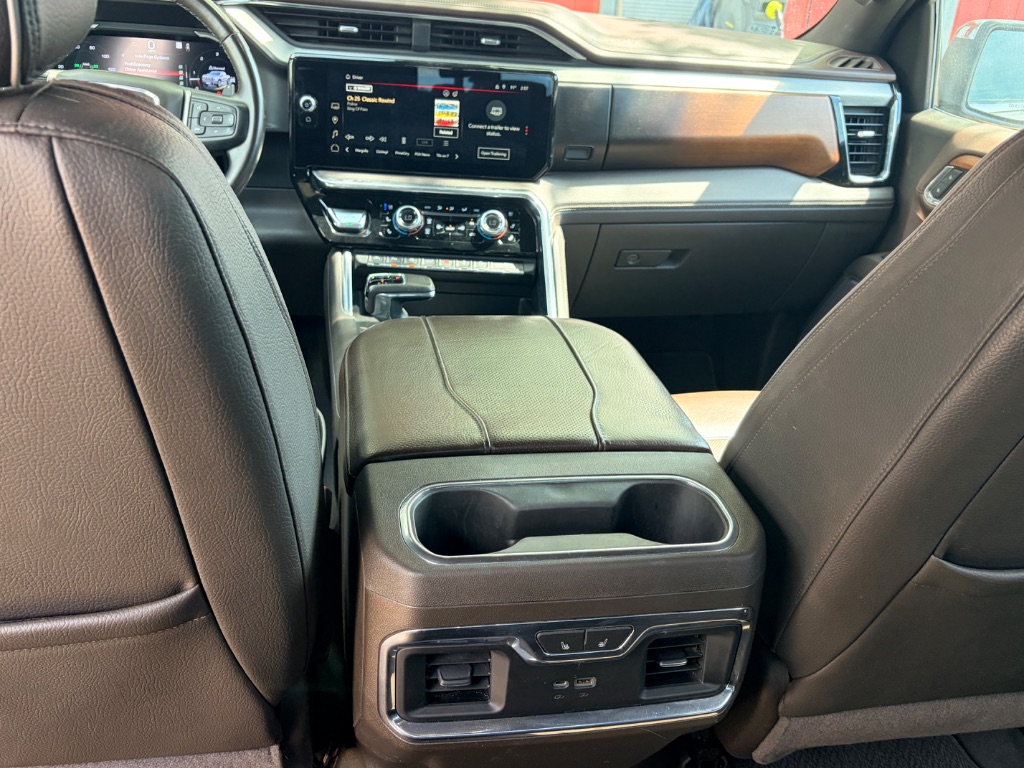 2023 GMC Sierra - $46,599