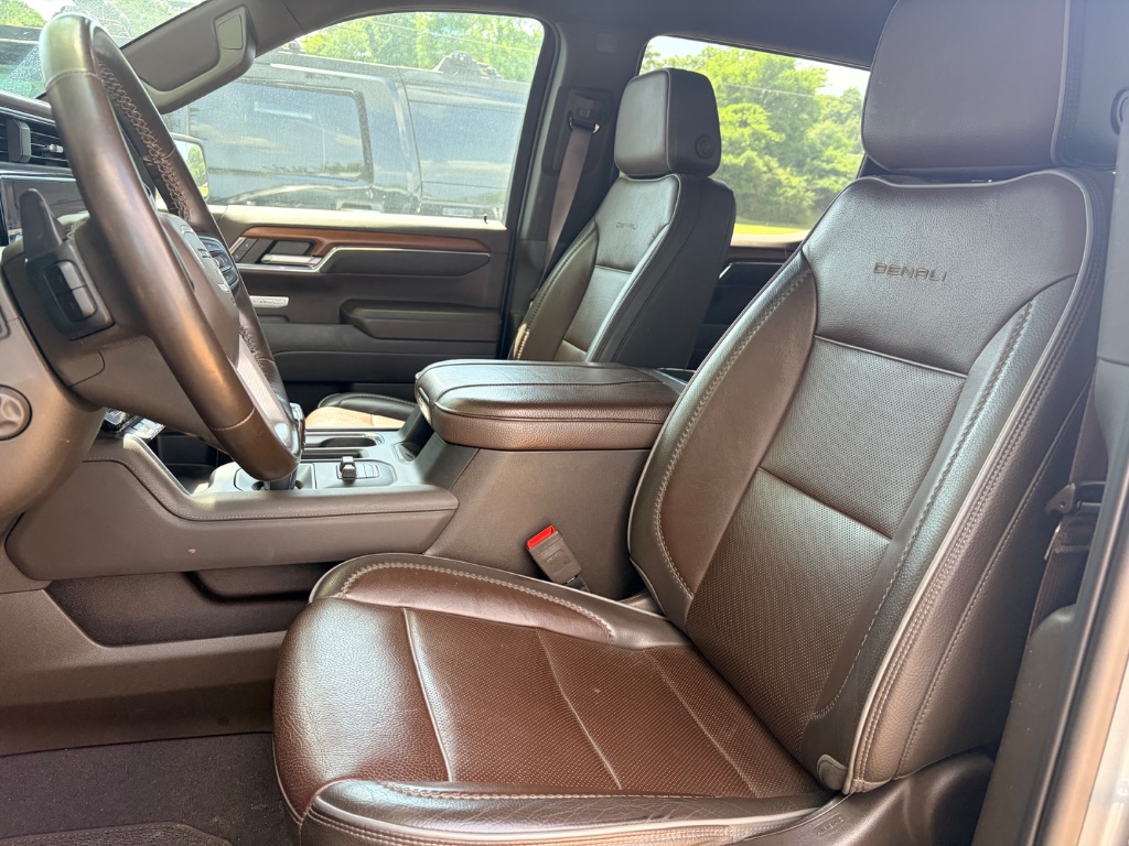 2023 GMC Sierra - $46,599