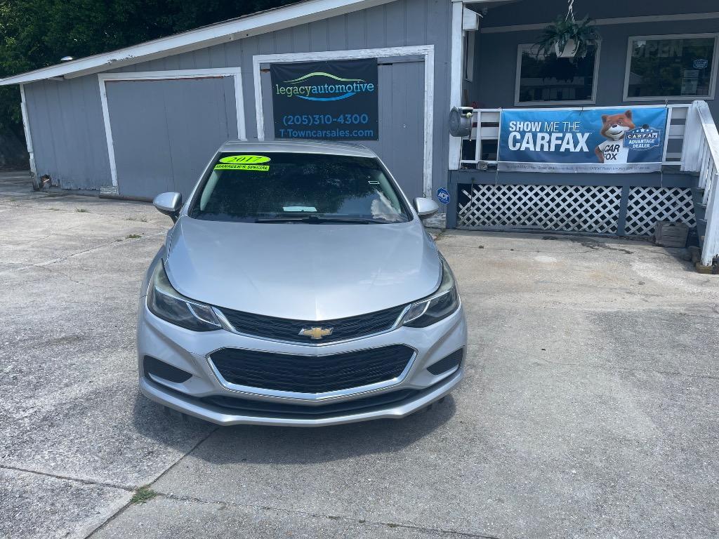2017 Chevrolet Cruze - $8,499