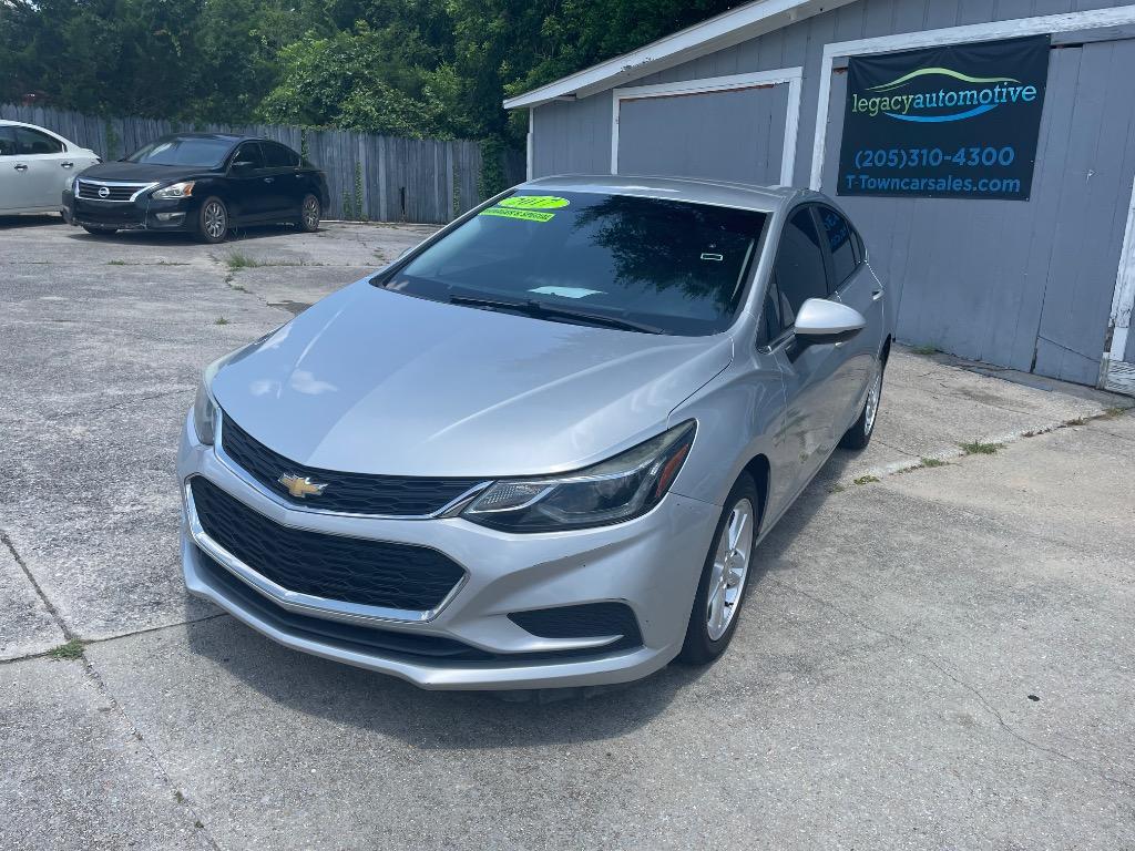 2017 Chevrolet Cruze - $8,499