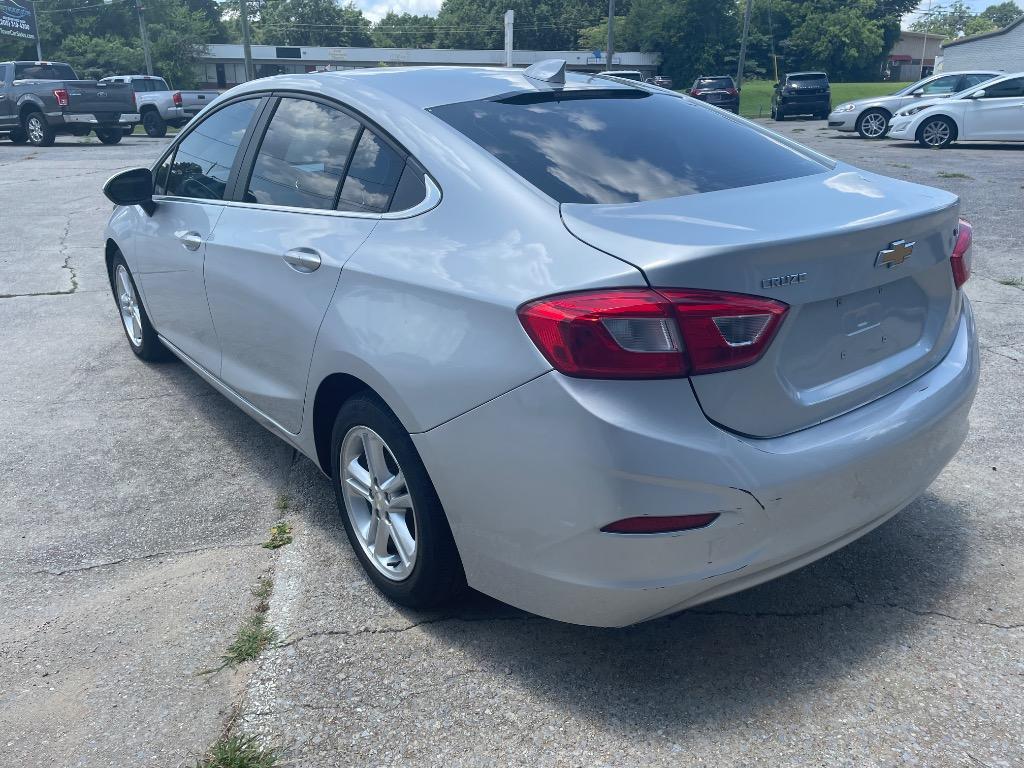 2017 Chevrolet Cruze - $8,499