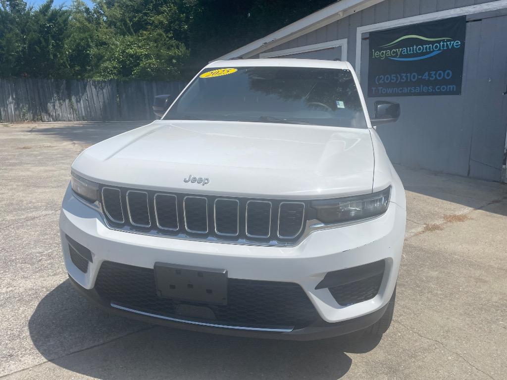 2025 Jeep Cherokee - $31,900