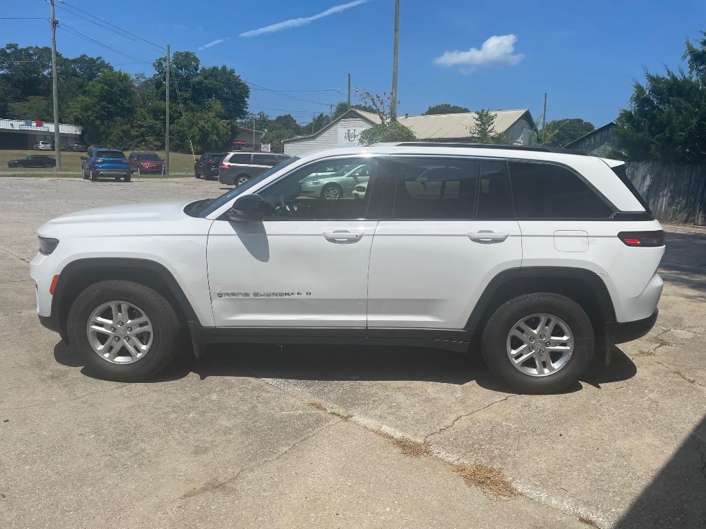 2025 Jeep Cherokee - $31,900
