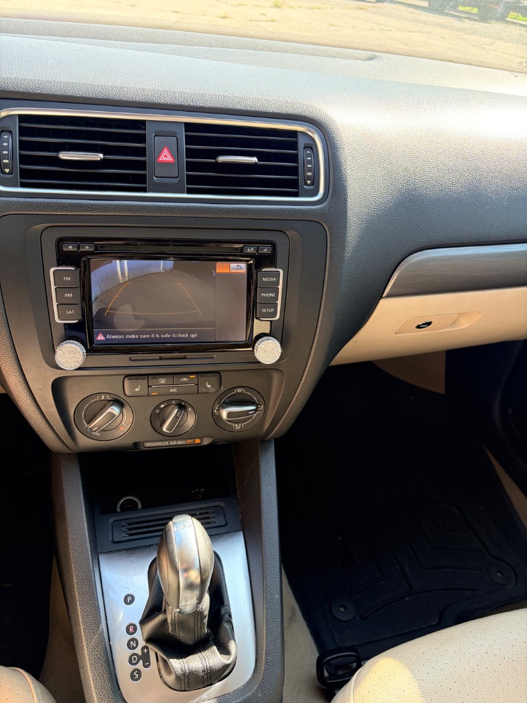 2014 Volkswagen Jetta - $7,499