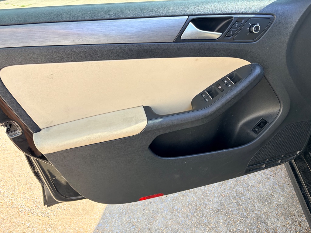 2014 Volkswagen Jetta - $7,499