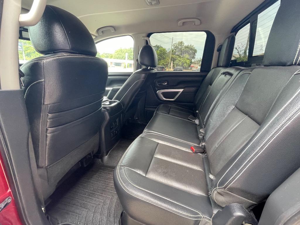 2017 Nissan Titan