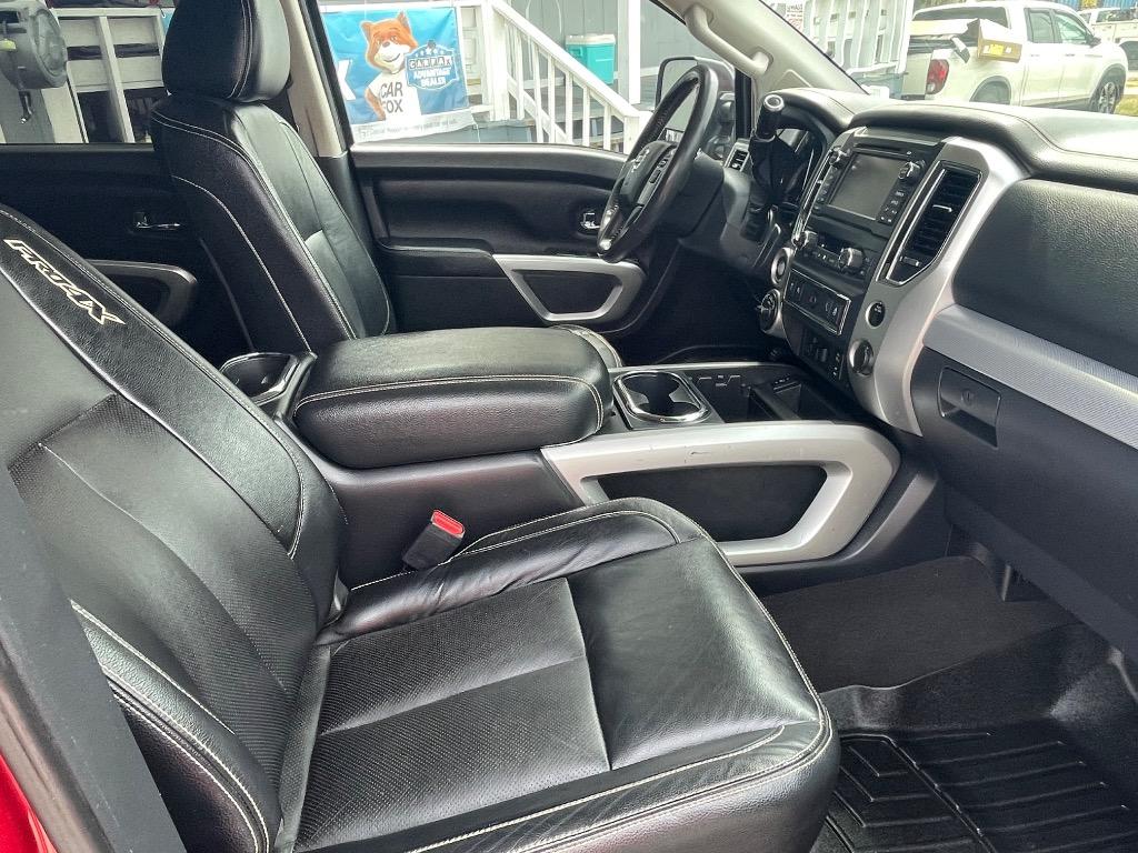 2017 Nissan Titan