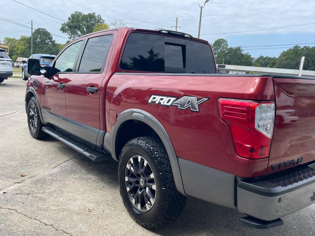 2017 Nissan Titan