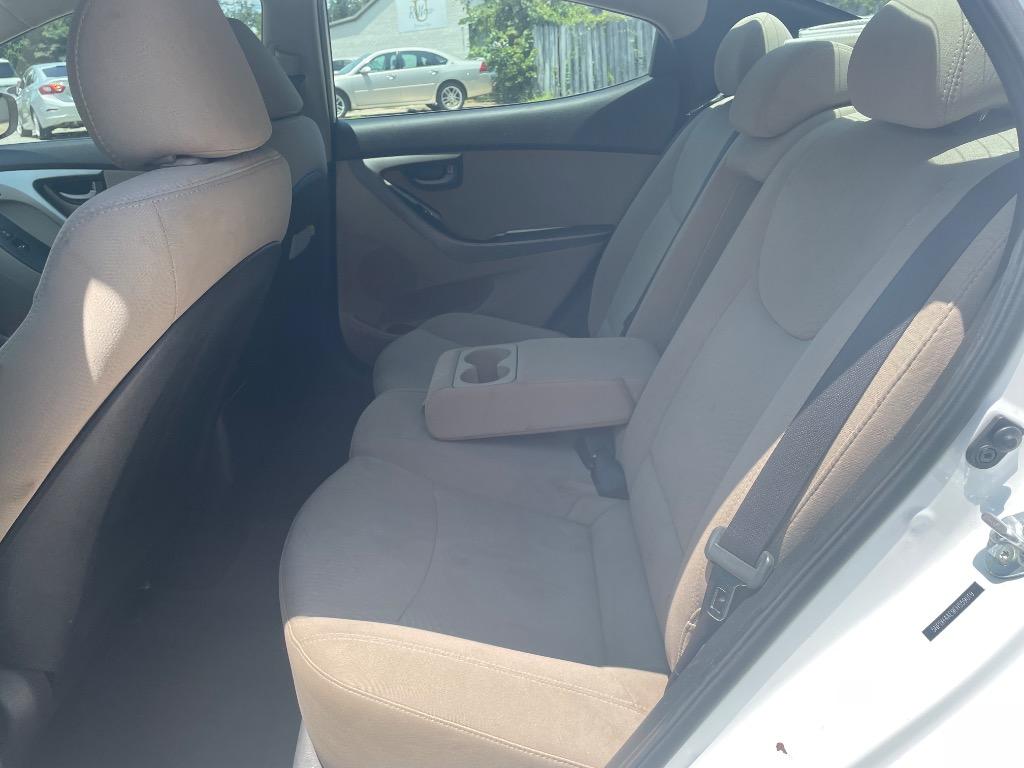 2015 Hyundai Elantra - $7,900
