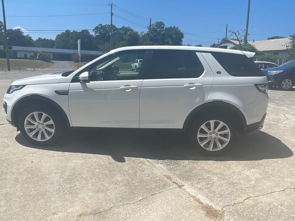 2019 Land Rover Discovery - $7,900