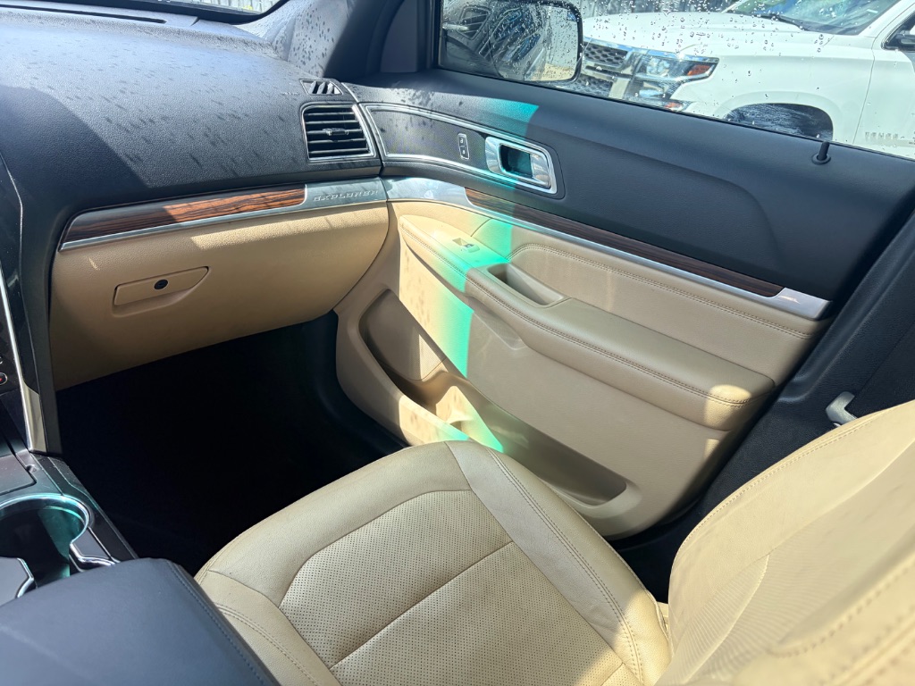 2016 Ford Explorer