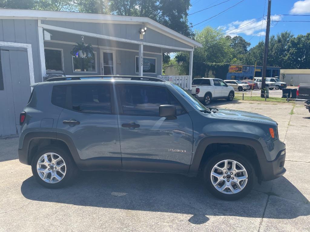 2018 Jeep Renegade - $10,499