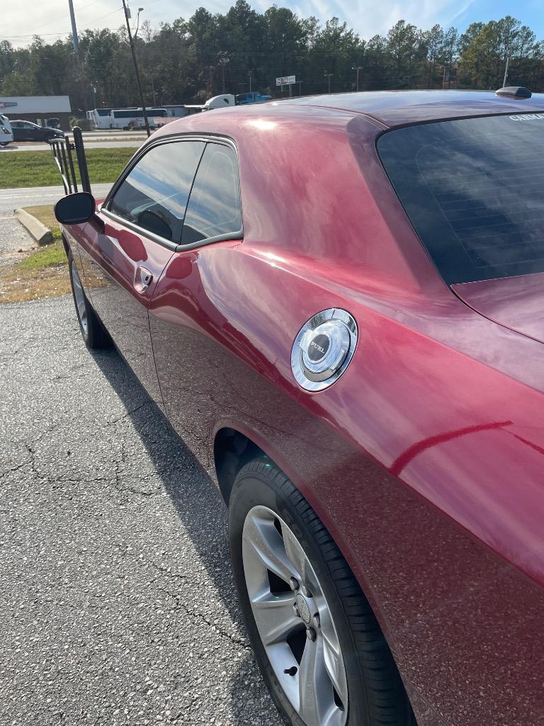 2019 Dodge Challenger SXT photo