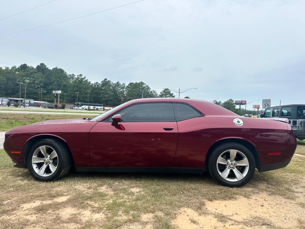 2019 Dodge Challenger SXT photo