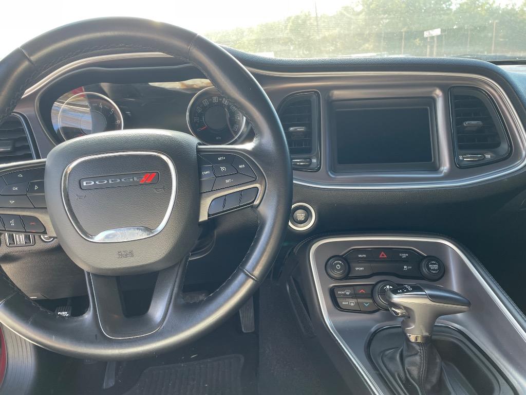 2019 Dodge Challenger SXT photo