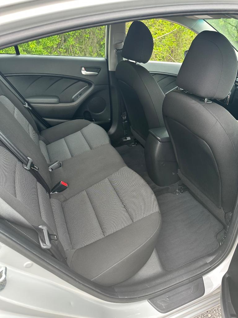 2017 Kia Forte - $13,995