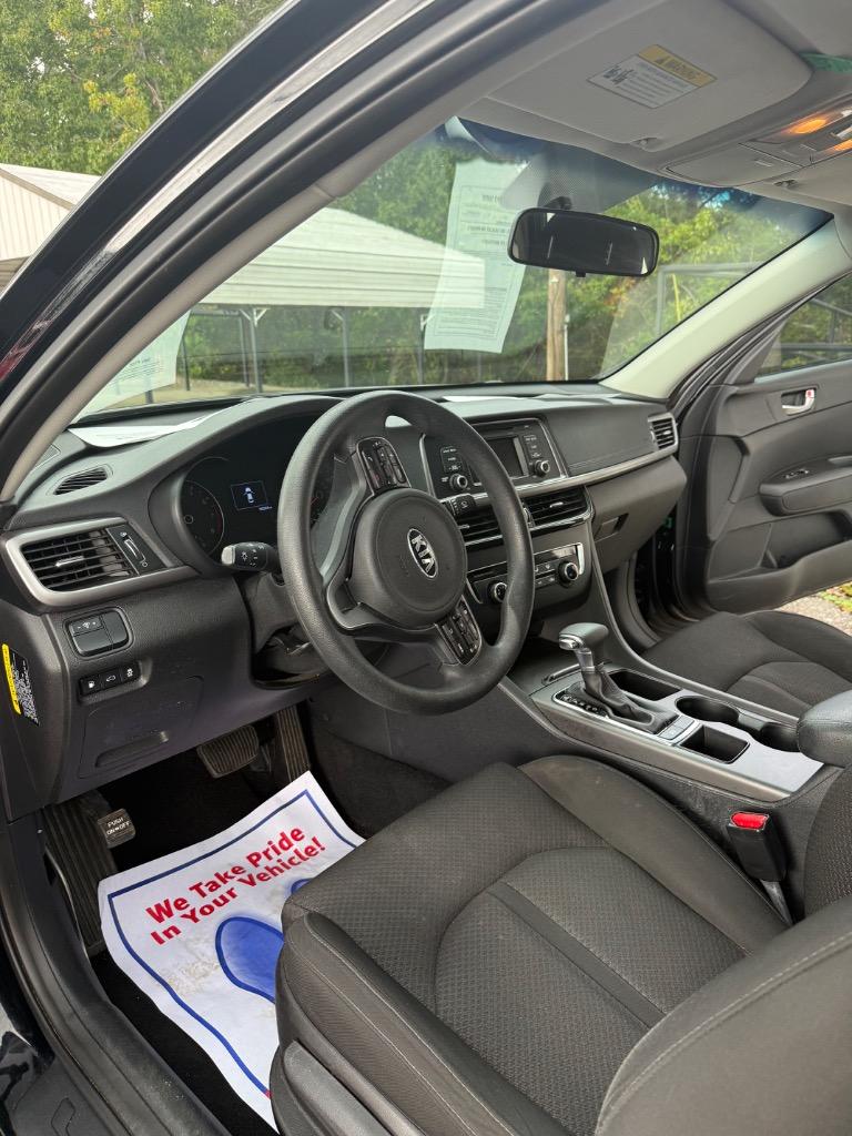 2016 Kia Optima - $13,995