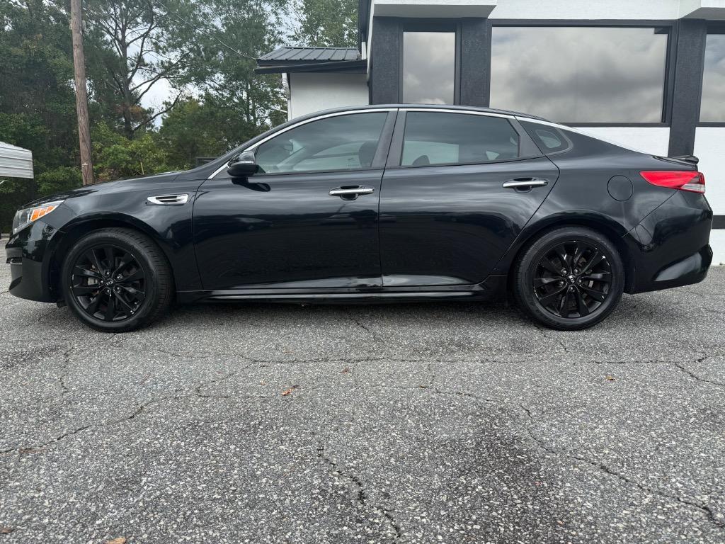 2016 Kia Optima - $13,995