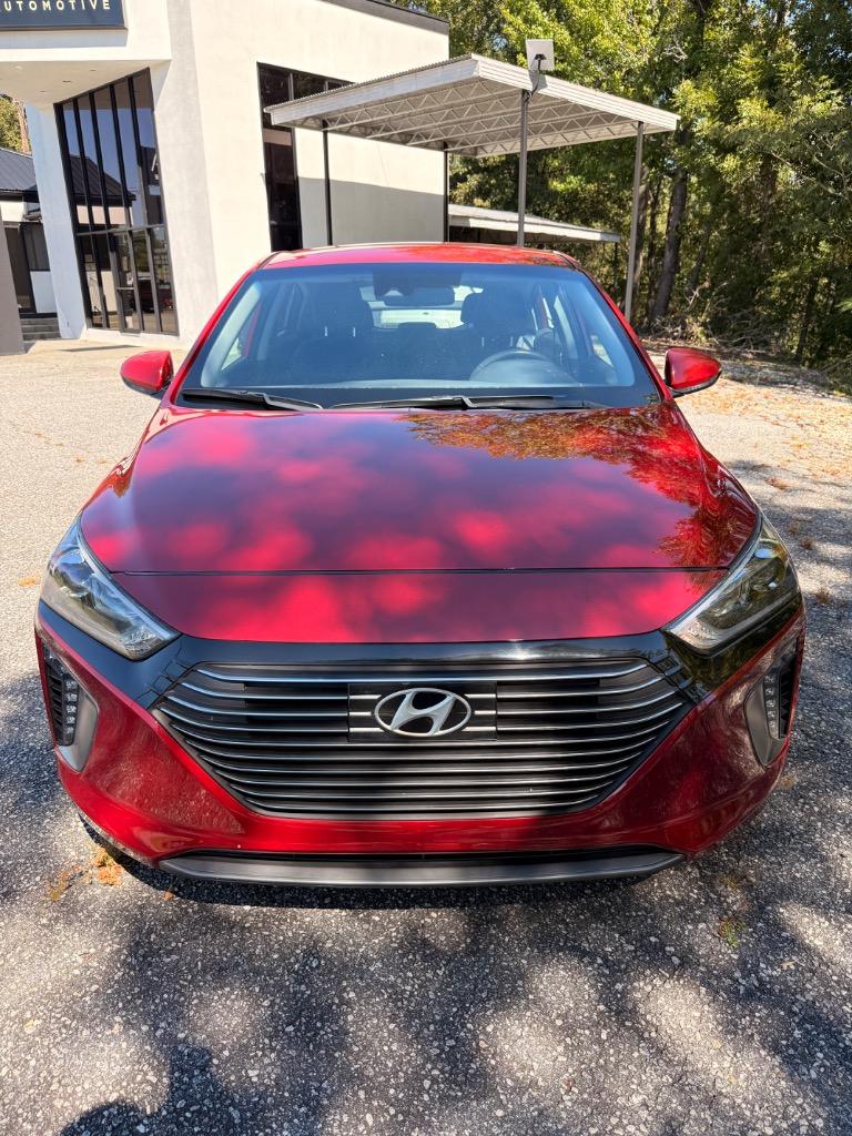 2019 Hyundai Ioniq - $10,800
