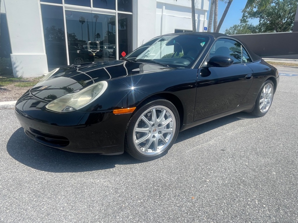 2001 Porsche 911 Carrera photo