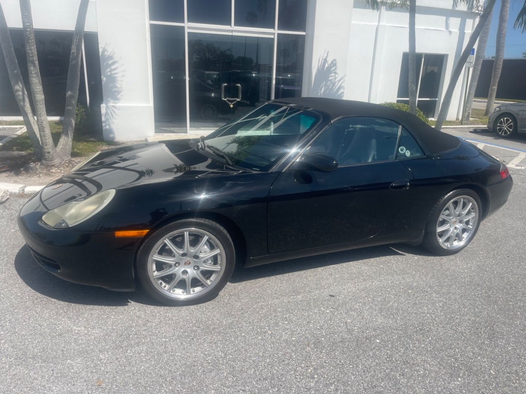2001 Porsche 911 Carrera photo