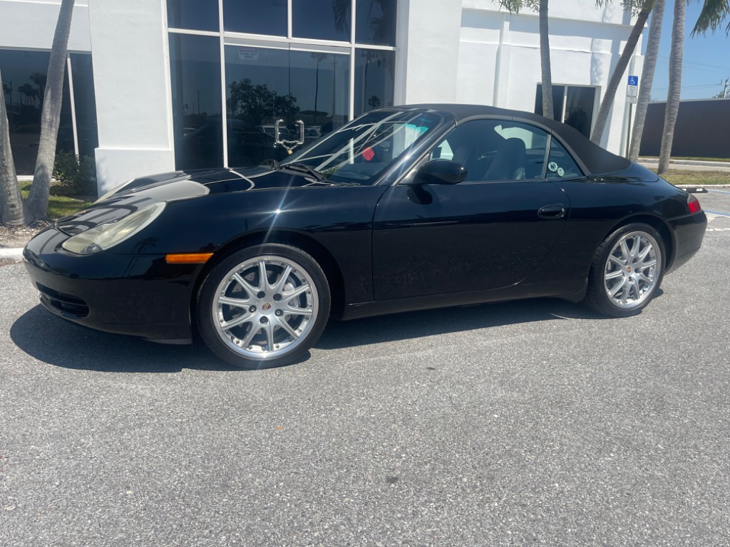 2001 Porsche 911 Carrera photo