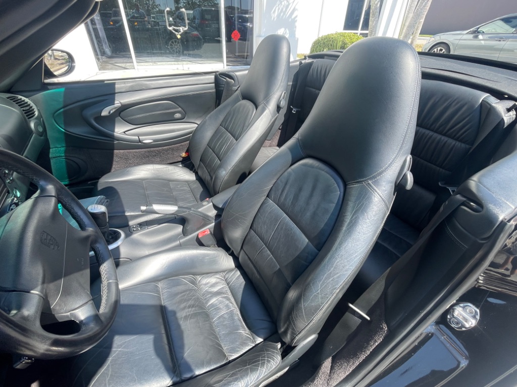 2001 Porsche 911 Carrera photo