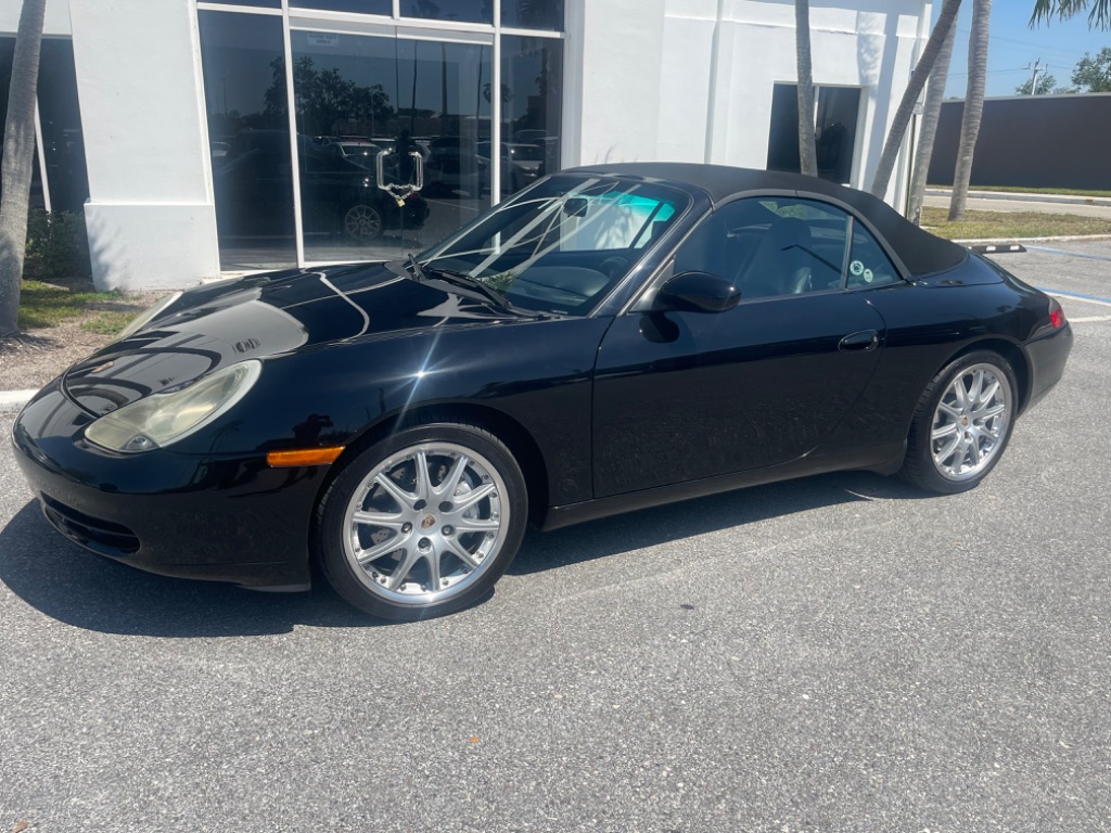 2001 Porsche 911 Carrera photo