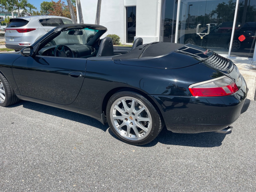 2001 Porsche 911 Carrera photo