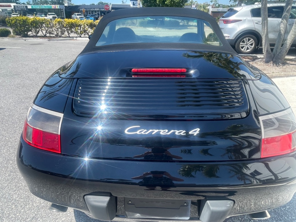 2001 Porsche 911 Carrera photo