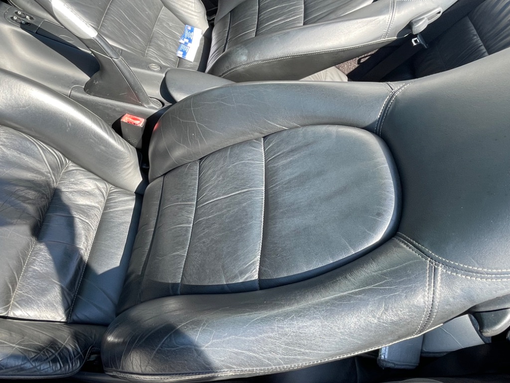 2001 Porsche 911 Carrera photo