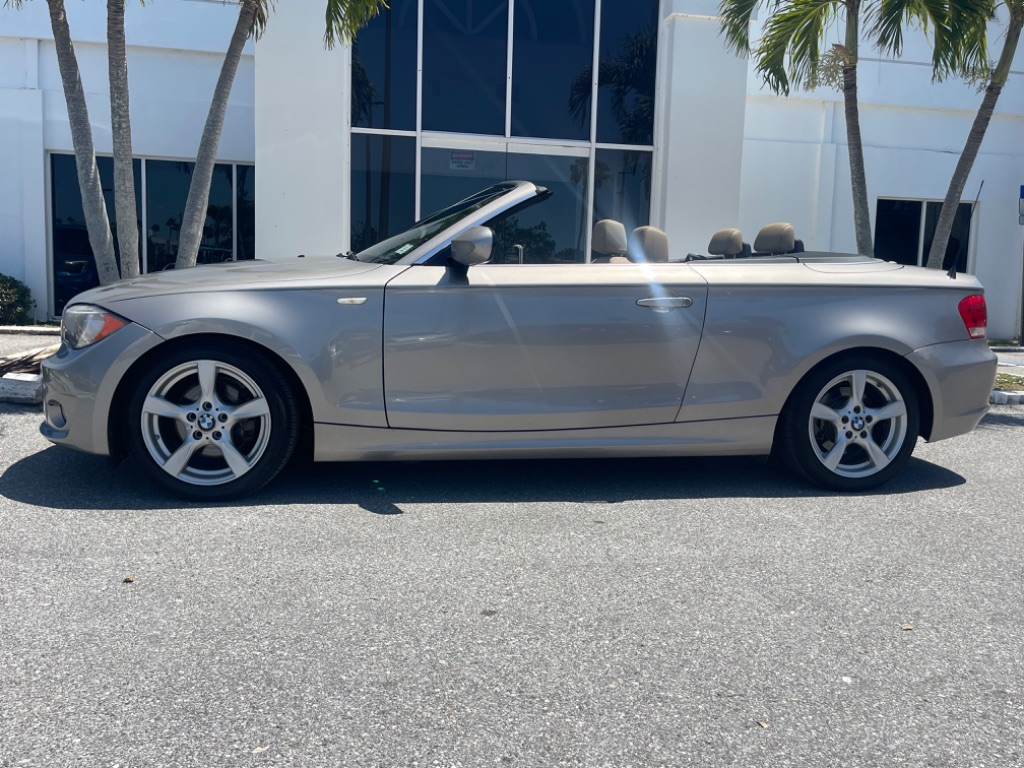 2013 BMW Legend 128i photo