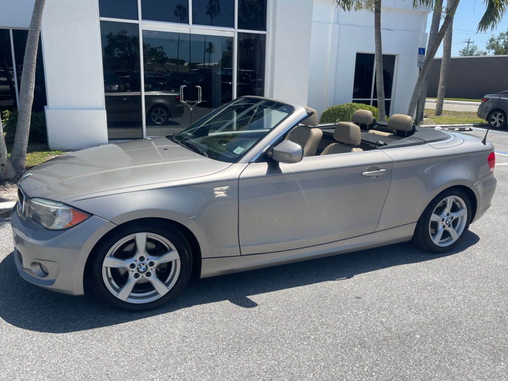 2013 BMW Legend 128i photo