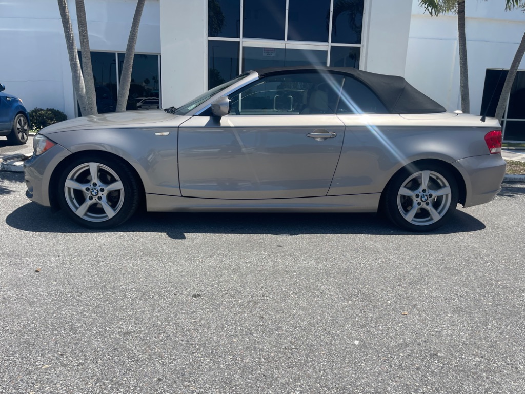 2013 BMW Legend 128i photo