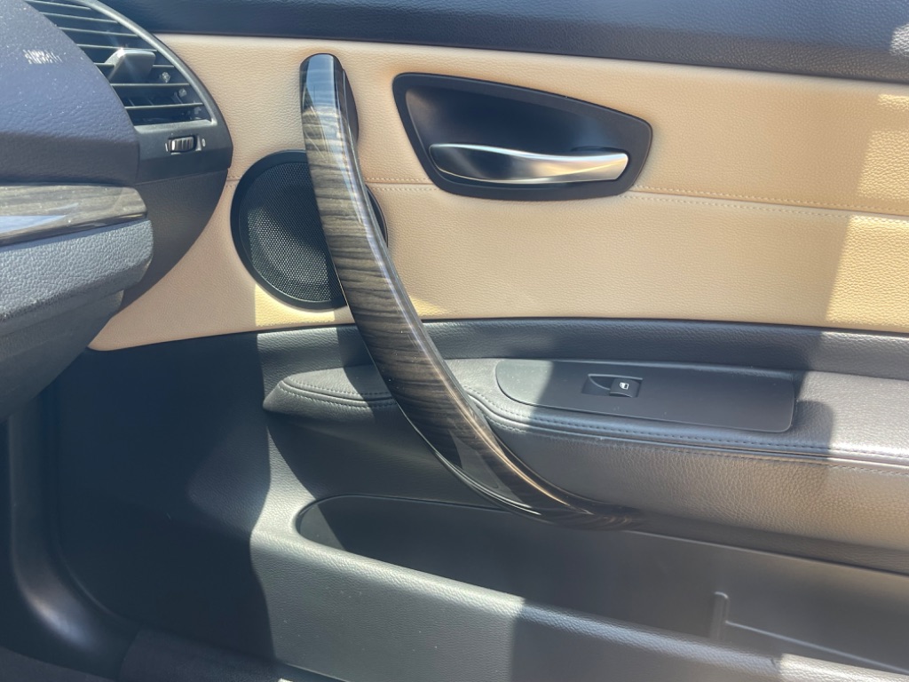 2013 BMW Legend 128i photo