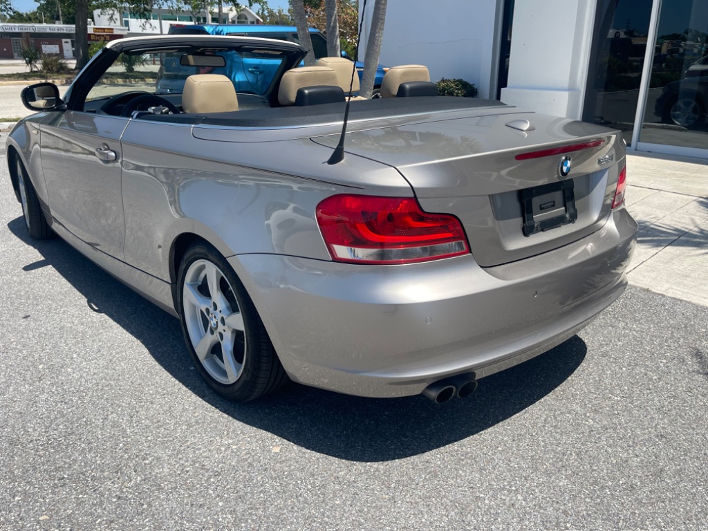 2013 BMW Legend 128i photo