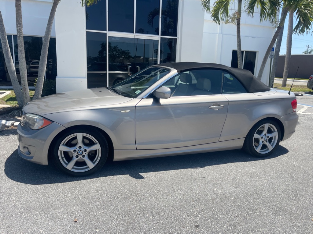 2013 BMW Legend 128i photo