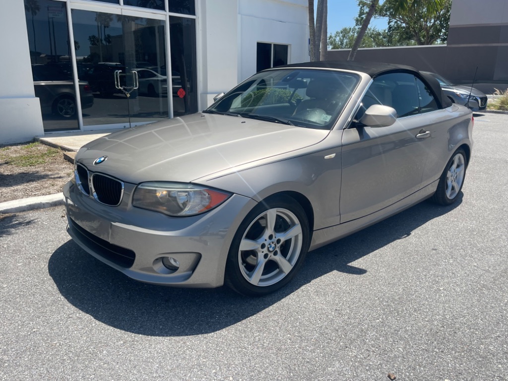 2013 BMW Legend 128i photo